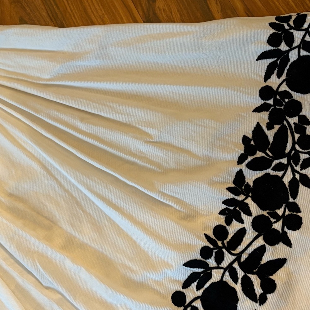 NWT Thierry Colson Wynona Cream Corduroy Embroidered Floral Skirt Small S Black - Picture 5 of 12